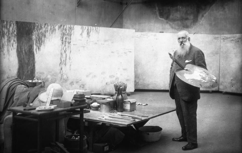 Claude Monet dans son atelier - 1926 - photographie - Agence Meurisse